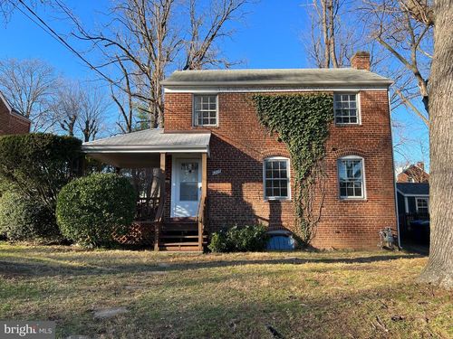 5207 27th St N, ARLINGTON, VA, 22207-1746 | Card Image