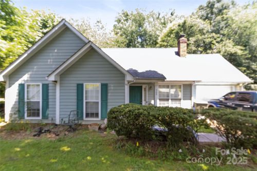 500 Reed Creek Rd, Mooresville, NC, 28117-8033 | Card Image
