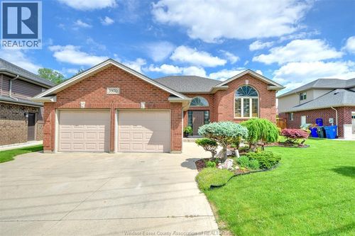 5970 Matchette Rd, Lasalle, ON, N9J3W1 | Card Image