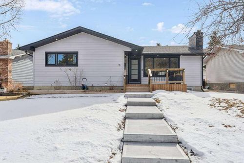 15 Brookmere Pl Sw, Calgary, AB, T2W2P5 | Card Image