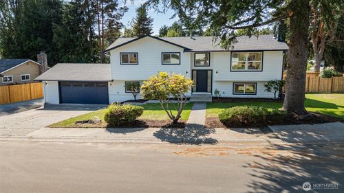 13533 131st Avenue Ne, Kirkland, WA, 98034 | Card Image