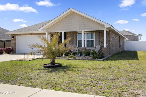 110 Spikes Cir, Southport, FL, 32409-1772 | Card Image