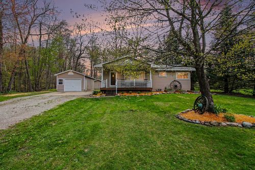 2730 Bullard Rd, Hartland, MI, 48353-3006 | Card Image