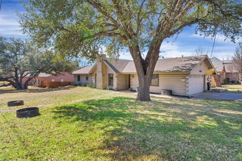 6325 Circo Dr, Granbury, TX, 76049-5257 | Card Image