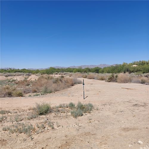 7175 S Mountain View Rd, Mohave Valley, AZ, 86440-9122 | Card Image