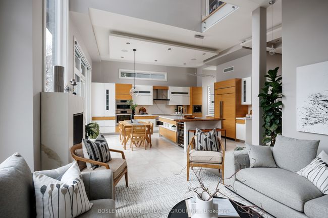 242 Sutherland Dr, House other with 6 bedrooms, 6 bathrooms and 2 parking in East York ON | Image 10