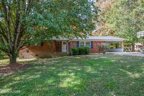135 Edgewood Heights Ln, Powell, TN, 37849-7011 | Card Image
