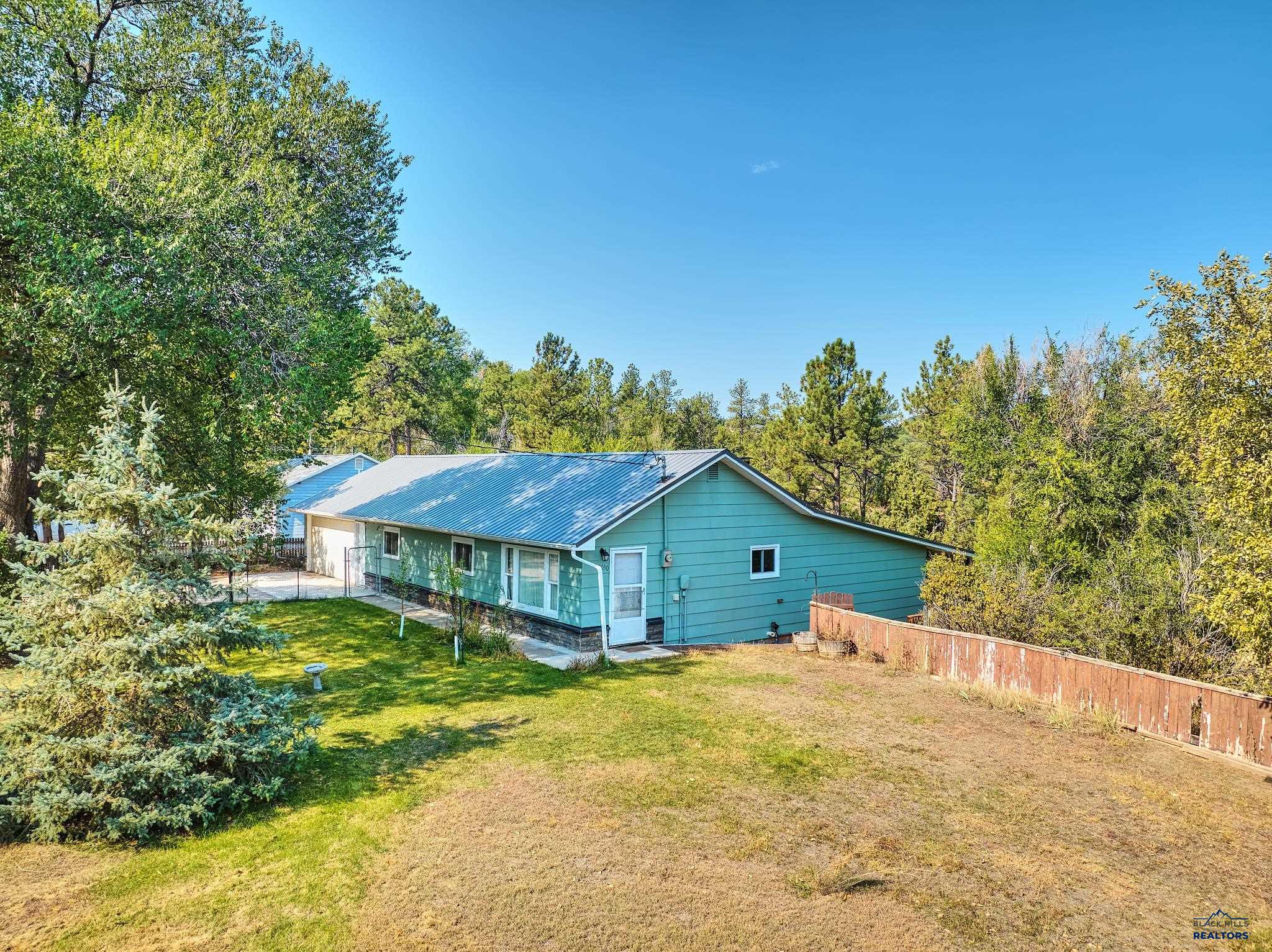 Wilson Ave, Hot Springs, SD 57747