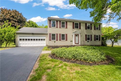 72 Boxwood Ln, Fairport, NY, 14450-3755 | Card Image