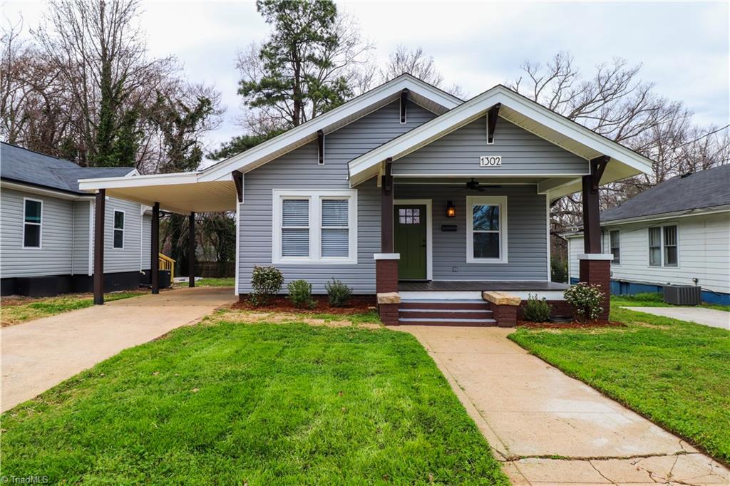 Grove St, Greensboro, NC 27403