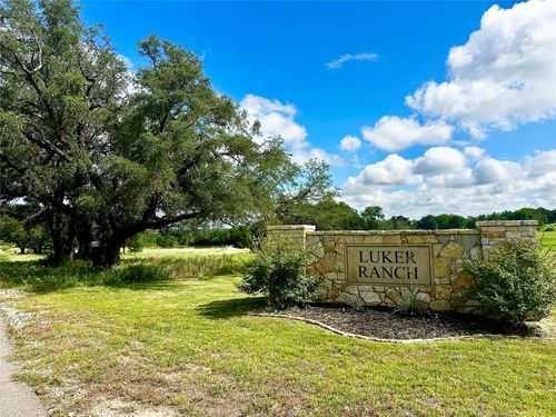 636 Rc Luker Ct, Granbury, TX, 76048-2869 | Card Image