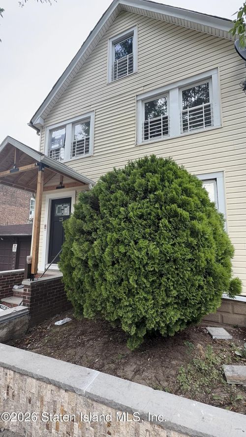 2-225 N Burgher Ave, Staten Island, NY, 10310-1441 | Card Image