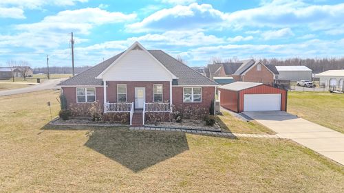 172 Hayden Drake Ln, Lafayette, TN, 37083-4387 | Card Image