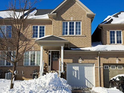 22 Quattro Ave, Richmond Hill, ON, L4E0S2 | Card Image