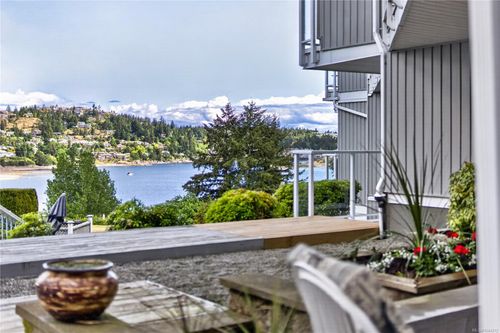 310-2560 Departure Bay Rd, Nanaimo, BC, V9S5P1 | Card Image