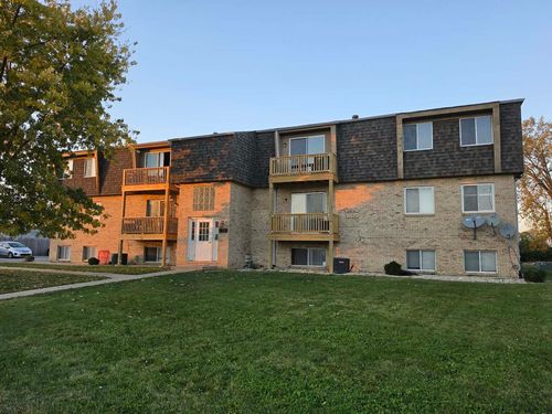 6-2390 Bicentennial Avenue, Crest Hill, IL, 60403 | Card Image