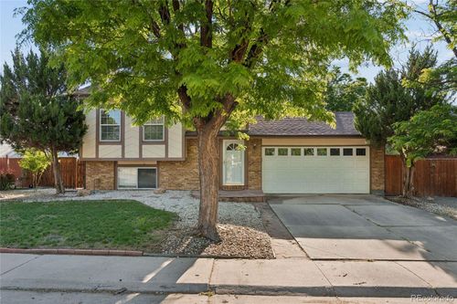993 S Oakland Ct, Aurora, CO, 80012-3270 | Card Image