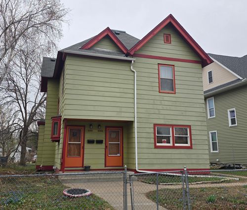 2211 10th Ave S, Minneapolis, MN, 55404-3823 | Card Image