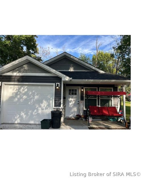 153 S 6th St, Austin, IN, 47102-1520 | Card Image