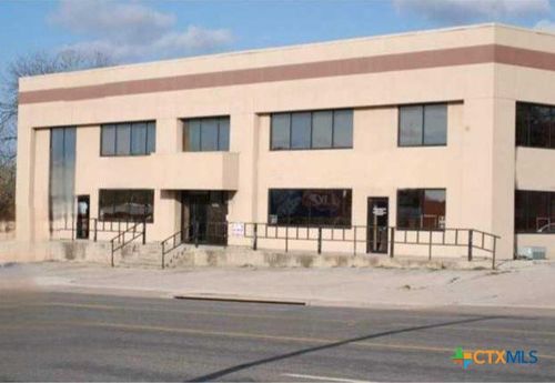 1305 S Key Ave, Lampasas, TX, 76550-3500 | Card Image