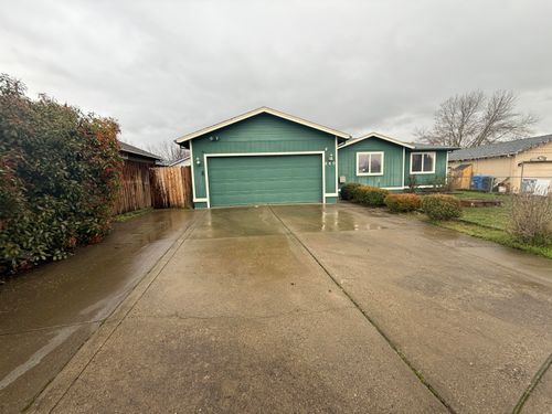 250 Tierra Cir, Eagle Point, OR, 97524-9563 | Card Image