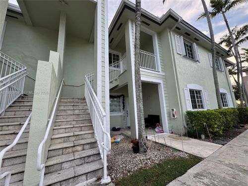 203-2590 Ne 3rd Dr, Homestead, FL, 33033-7035 | Card Image