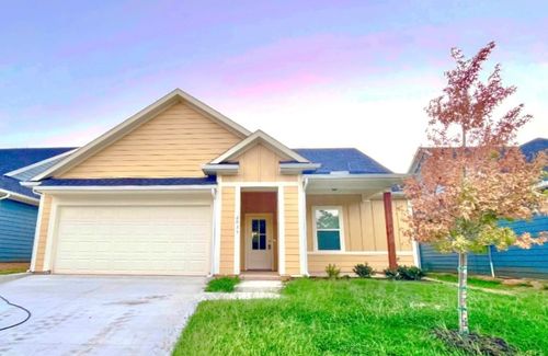 2109 Bluebonnet Ave, Denison, TX, 75020-7113 | Card Image