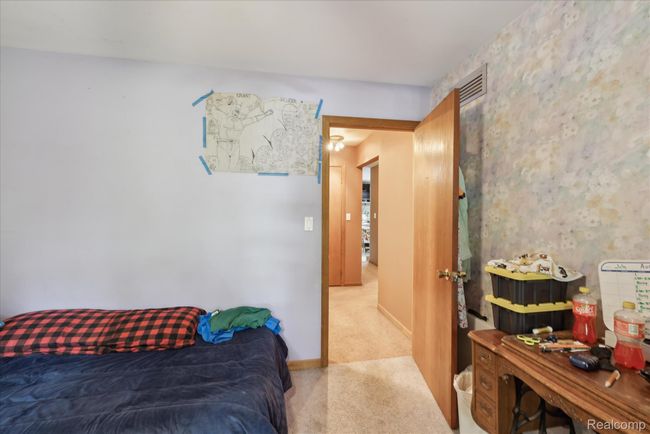 21-2680-Pardee-Rd-Howell-MI-48843-WindowStill-18.jpg | Image 14