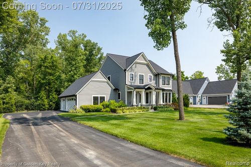 8860 N Canton Center Rd, Plymouth, MI, 48170-3900 | Card Image