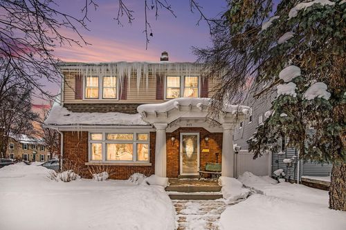 923 Myrtle St, Grand Rapids, MI, 49504-3058 | Card Image