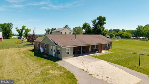 13789 Buchanan Trl W, MERCERSBURG, PA, 17236-9451 | Card Image