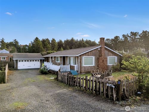 23716 J Pl, Ocean Park, WA, 98640-3619 | Card Image