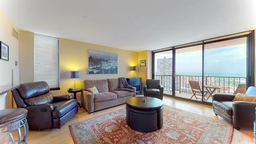 apt-3110-3660 N Lake Shore Dr, Chicago, IL, 60613-5314 | Card Image