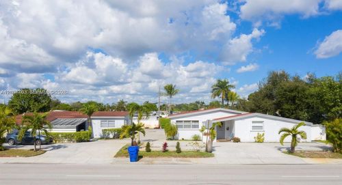 b-7121 Taft St, Hollywood, FL, 33024-3805 | Card Image