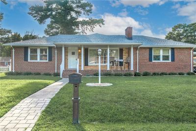 323 Tareyton Lane, House other with 3 bedrooms, 2 bathrooms and null parking in Portsmouth VA | Image 1