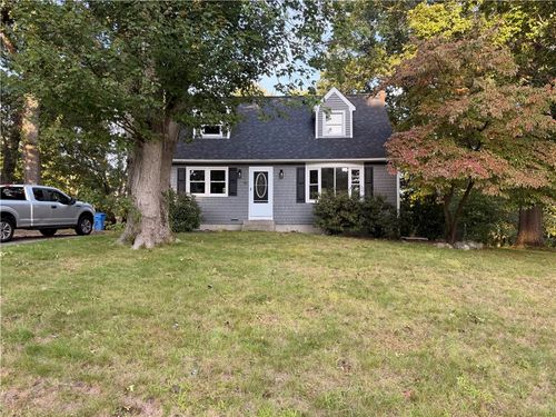 15 Baneberry Dr, Cranston, RI, 02921-2702 | Card Image
