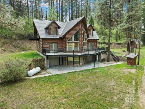 11 Forest Trl, Garden Valley, ID, 83622 | Card Image