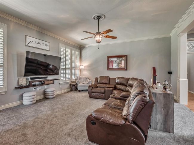 10711 Crystal Creek Dr, House other with 5 bedrooms, 3 bathrooms and null parking in Mustang OK | Image 8