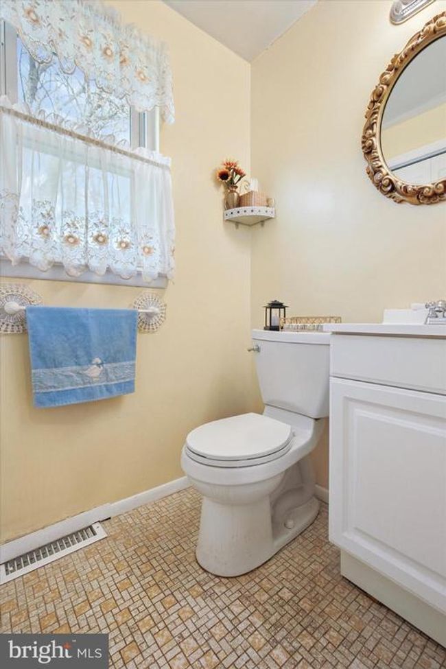 720 Vance Dr, House other with 4 bedrooms, 3 bathrooms and null parking in GLENSIDE PA | Image 25