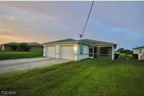 137 Milwaukee Blvd, LEHIGH ACRES, FL, 33974-1900 | Card Image