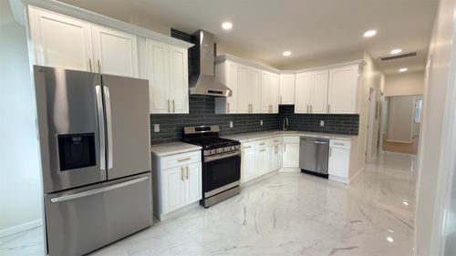 2-291 Avenue B, Bayonne, NJ, 07002-2241 | Card Image