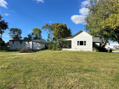 210 S Lumber Street, Home with 3 bedrooms, 1 bathrooms and null parking in St Charles IA | Image 2