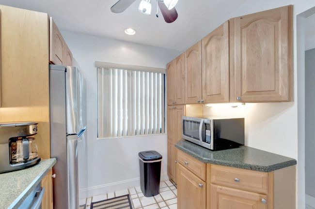 APT-107 - 4236 Deste Ct, Condo with 3 bedrooms, 2 bathrooms and null parking in Lake Worth FL | Image 7