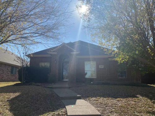 2363 Stuttgart Dr, Frisco, TX, 75033-1668 | Card Image