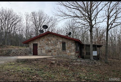 5111 Highway Z, Houston, MO, 65483-2203 | Card Image