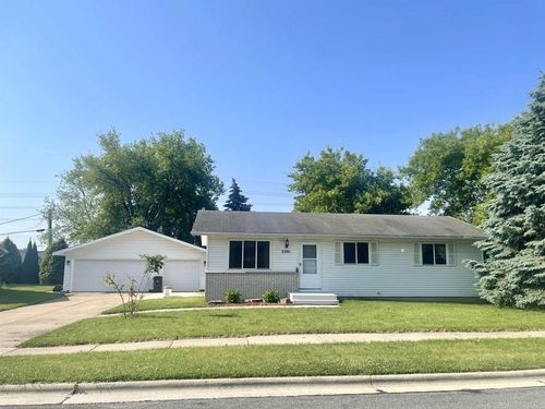 2201 Joyce Street, LITTLE CHUTE, WI, 54130 | Card Image