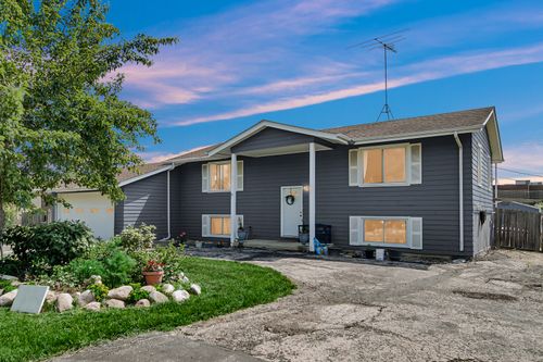 4N425 7th Ave, Addison, IL, 60101-2051 | Card Image