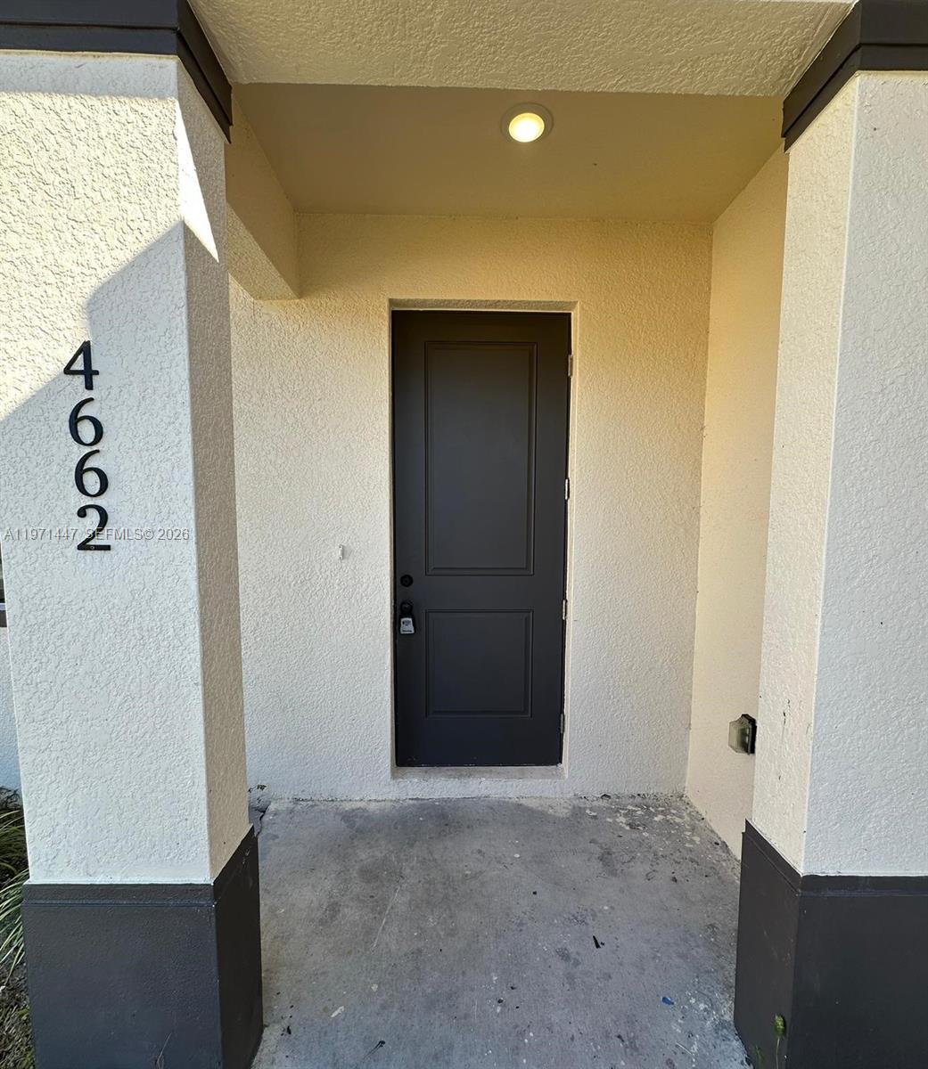 Residential Lease in Lehigh Acres 3
