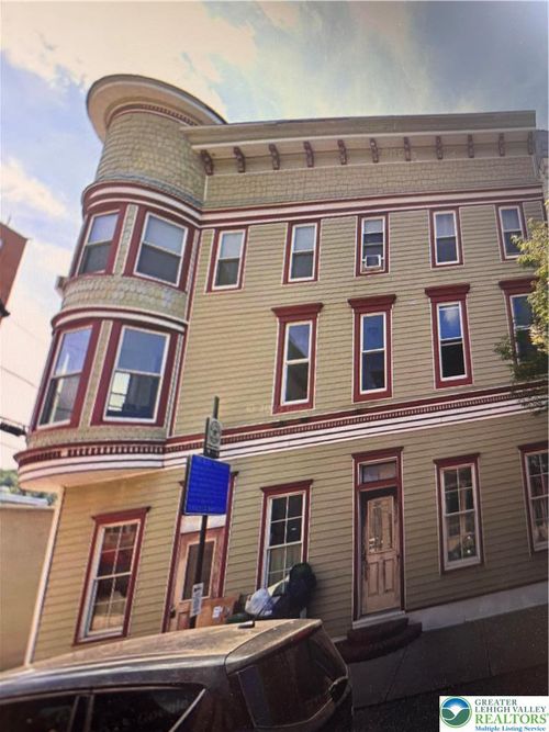 1-132 E Broad St, Tamaqua, PA, 18252-2015 | Card Image