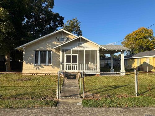 456 Louisiana Ave, Port Allen, LA, 70767-2141 | Card Image